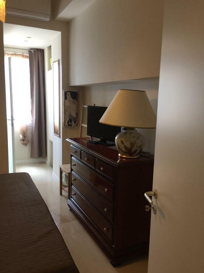 Bed and Breakfast Aquila House CTA Exterior foto